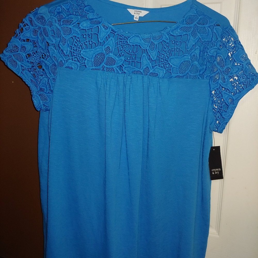 Blue crown & ivy large blouse